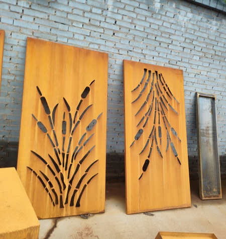 Outdoor Corten Privacy Screens